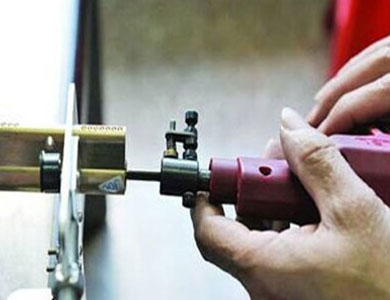 雁塔24小时上门开锁公司