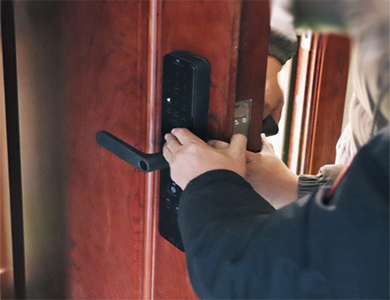 雁塔24小时上门开锁公司